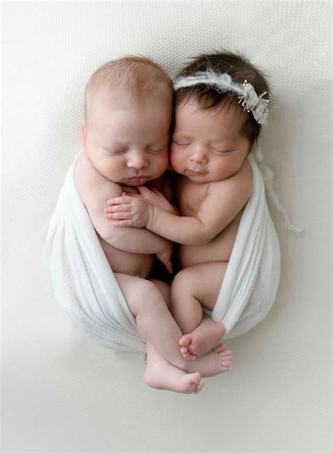 pin  becky taft  babies twin baby photography newborn baby photography twin babies