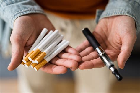 Few Adult Smokers And Nonsmokers Think E Cigarettes Have Lower Levels
