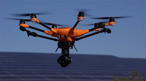 yuneec lancia  italia il drone professionale  quadricottero news