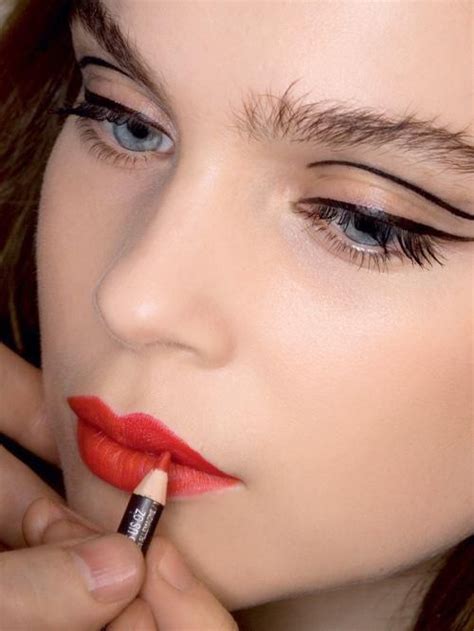 lip liner  lipstick  modish artistry makeup graphic