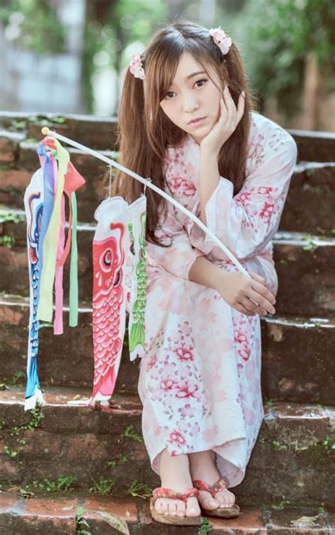 pin  brian woody  kimono beautiful japanese girl kimono japan