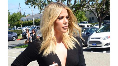 khloe kardashian to head to la for mother s day 8 days