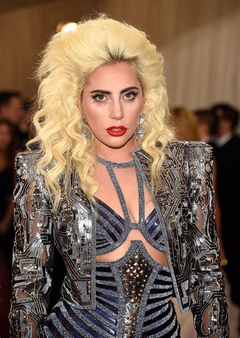 Lady Gaga S Hair And Makeup At The 2016 Met Gala Popsugar Beauty Photo 4