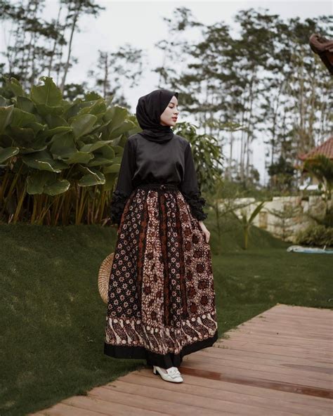 model gamis batik kombinasi modern terbaru