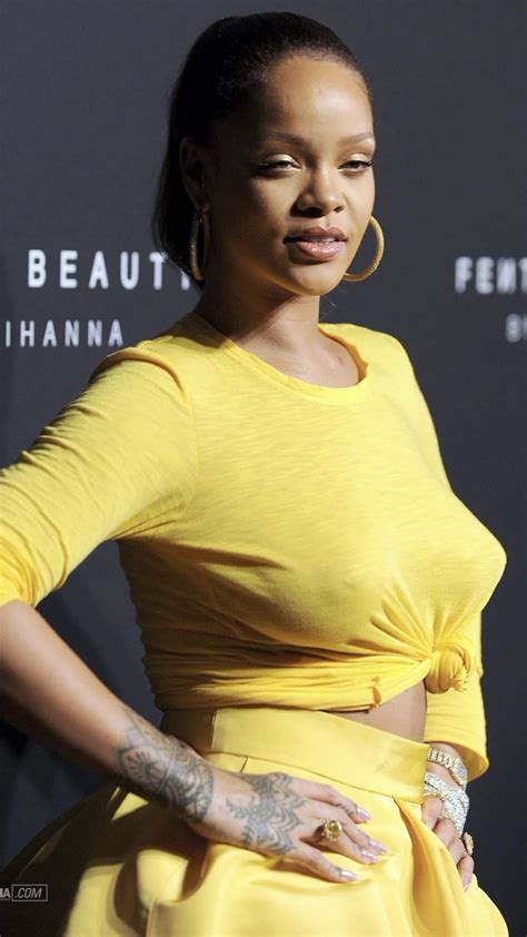 ɴꜱꜰᴡ On Twitter Rihanna’s Perky Tits 💛