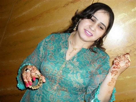 beautiful pakistani newly married housewife new photos married woman newly married beautiful