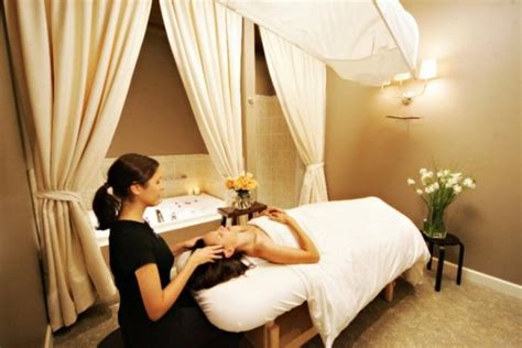 healing waters spa cosmetic clinic find deals   spa