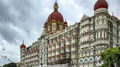 mumbais taj hotel  high alert  paks threat call newsx