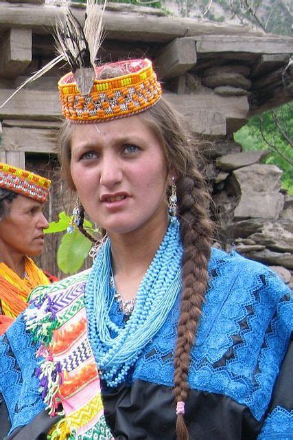 kalash girl chitral pakistan kalash people tribal