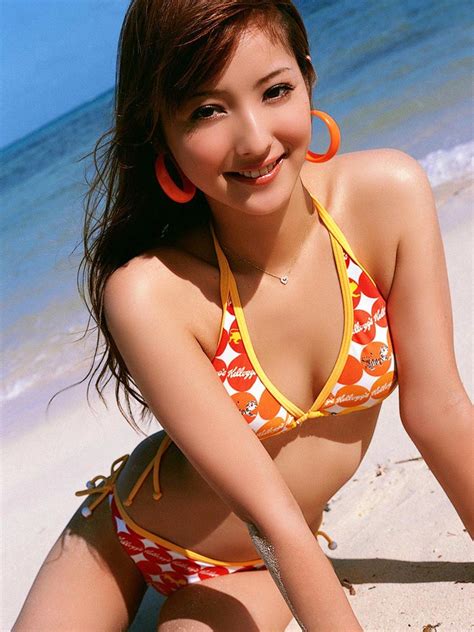 kanomatakeisuke nozomi sasaki sexy beach bikini photos