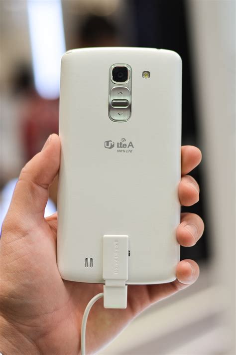Hands On Lg G Pro 2 [video]