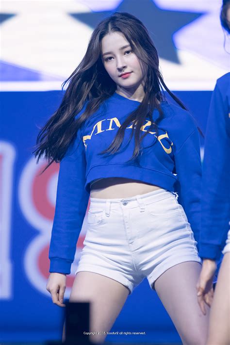 The Most Sexiest Outfit Of Nancy Momoland Sexy K Pop