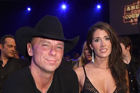 is kenny chesney dating anyone