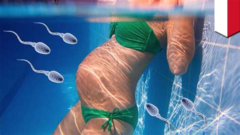 인도네시아 여성 남자가 있는 수영장에서 수영하면 임신한다고 주장 youtube