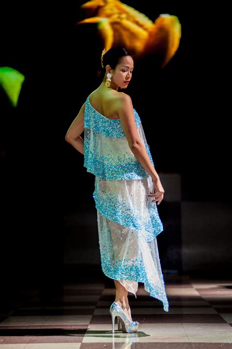 cpfw2014 independencia filipino pride style showcases the