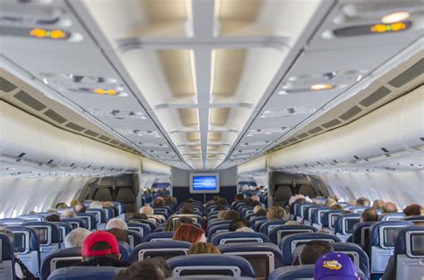 seats  airplane   maximize comfort   long flights