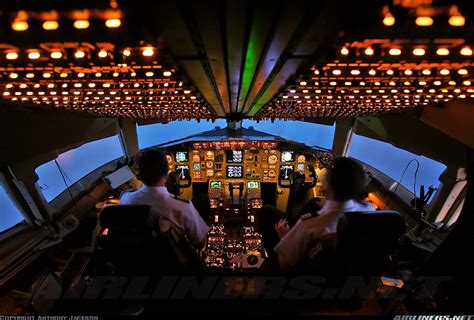 Boeing 777 Cockpit Night Cockpit Night Lighting Boeing 777 Worldliner