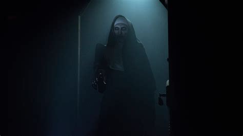 the nun review newest conjuring spinoff is an unholy mess
