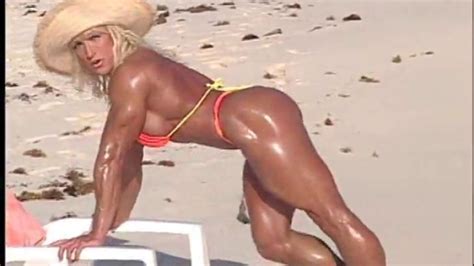 Erotic Muscle Milf Peggy Bares Her Vascular Hard Body At