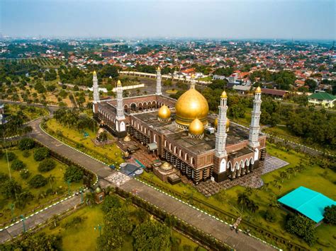 destinasi wisata  depok terfavorit