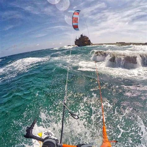 kite surfing  klein curacao  paradise   experts klein curacao