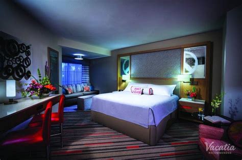 deluxe room  king bed  smoking universals hard rock hotel orlando suite rentals