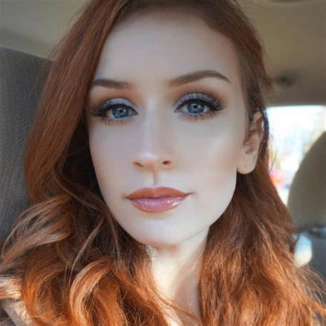 21 makeup looks for ladies with blue eyes