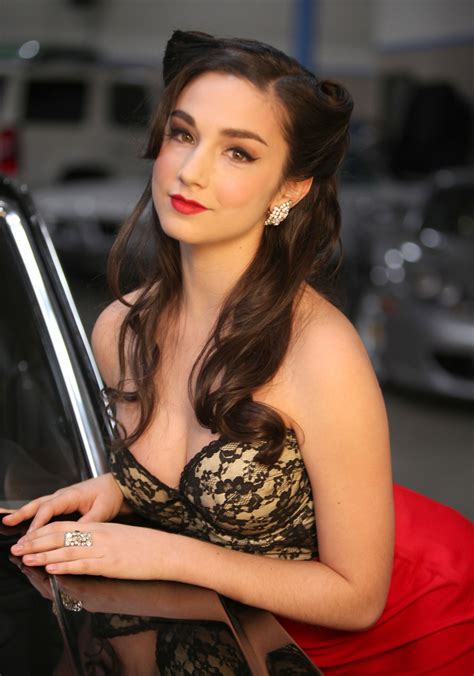 Molly Ephraim Hot Bikini Images Sexy Photos And Videos