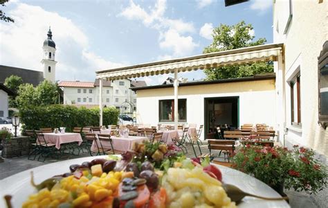 bookingcom gasthof hotel hartlwirt salzburg austria  guest