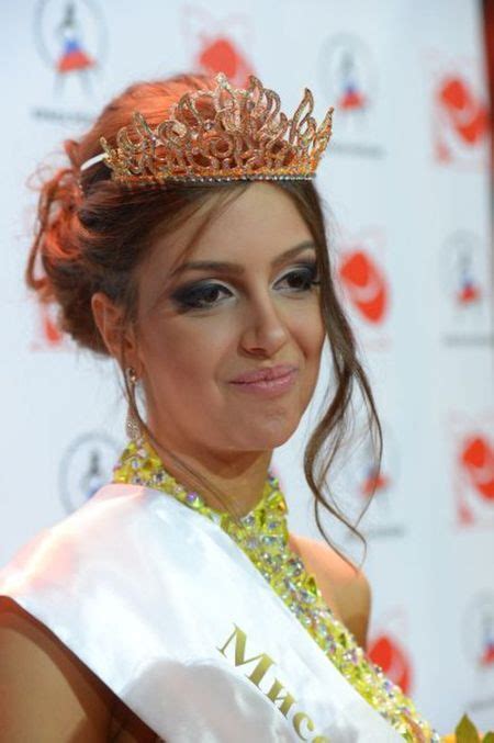 Оксана Воеводина одержала победу в конкурсе Мисс Москва 2015