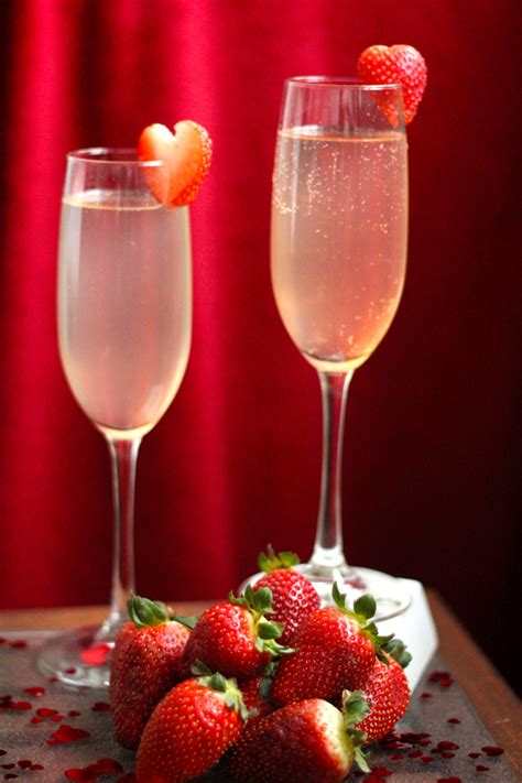 23 romantic cocktails for valentine s day