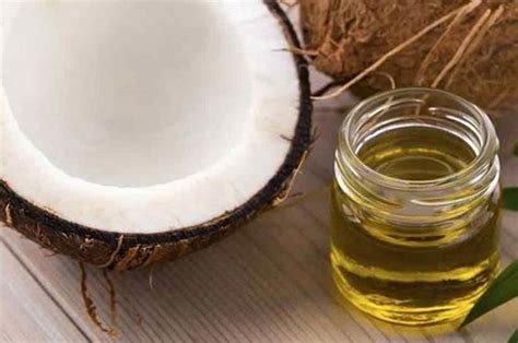 manfaatkan minyak kelapa  wajah rambut kulit  gigi