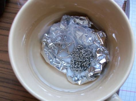 clean silver   aluminum foil  salt water robert gawron