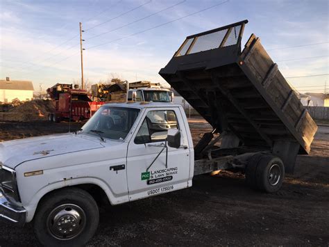 ford   ton dump truck single axle  sale  evansville indiana