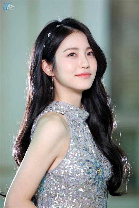 Shin Ye Eun Nữ Thần Thanh Xuân Thế Hệ Mới Cực Hot đến Từ Nhà Jyp