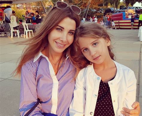 9 gorgeous celebrity mother daughter duos vogue arabia