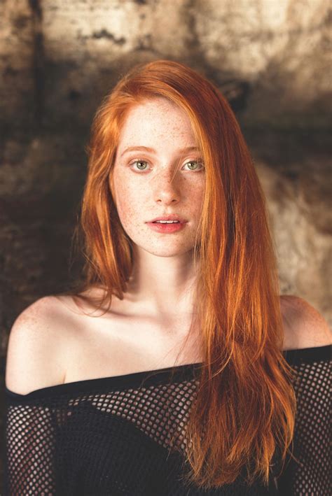 pelirrojas 21 25 años freckles girl beautiful red hair