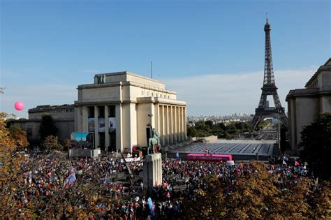thousands take to french streets to protest the legalisation of same