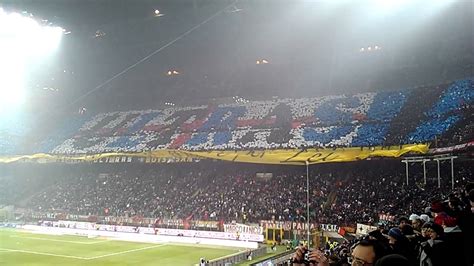Coreografia Derby Milan Inter 0-1 15/01/12 - YouTube