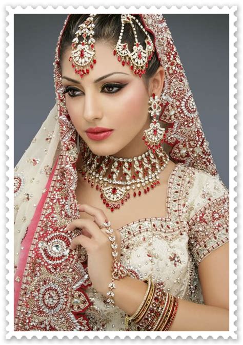 Traditional And Modern Wedding Saree From Indian Wedding