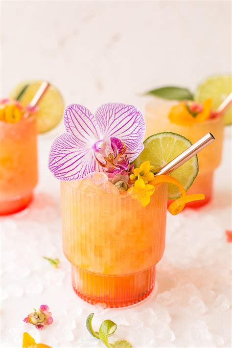 the 15 best signature summer wedding cocktail ideas