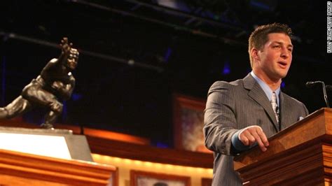 tebow speaks after he was presented with the heisman