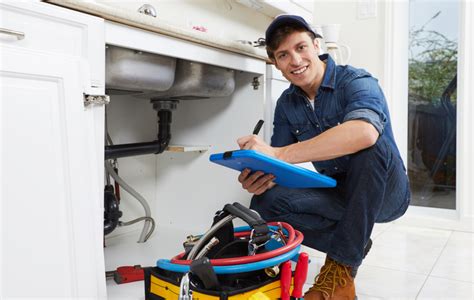 major benefits  hiring  professional plumber home guide