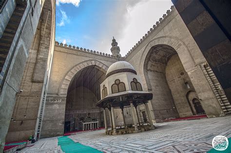 sultan hassan mosque sultan hassan mosque cairo egypt cairo