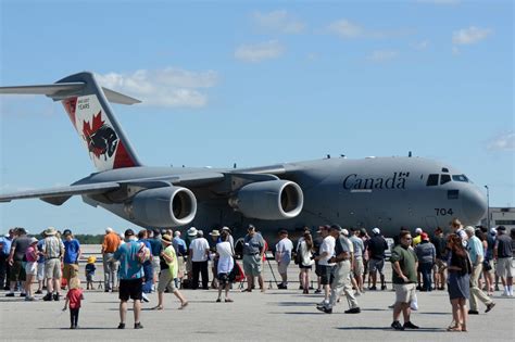 canadian air force  display  weekend skies mag
