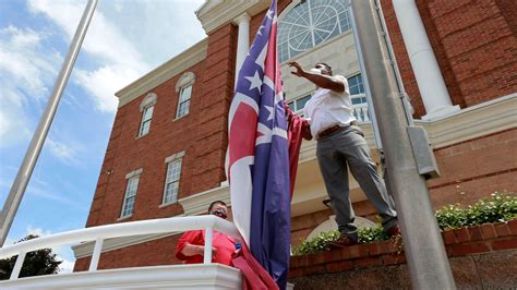 Confederate Flag Losing Prominence 155 Years After Civil War Wcbd News 2
