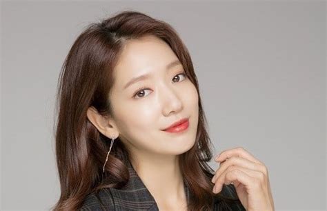Park Shin Hye Shares Her Approach To Dating As A Celebrity