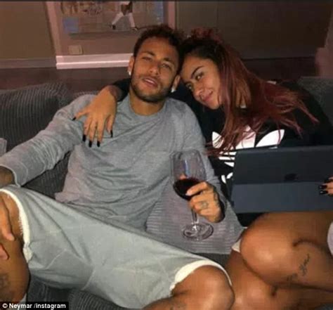 Psg Star Neymar Attends Sisters Birthday For A Fourth Year In A Row