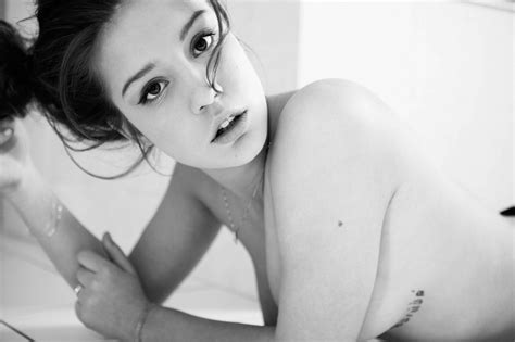 adèle exarchopoulos photos news filmography quotes and facts celebs journal
