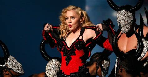madonna offers blow job to hillary clinton voters